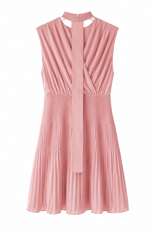 Mini-robe plissée à col en V